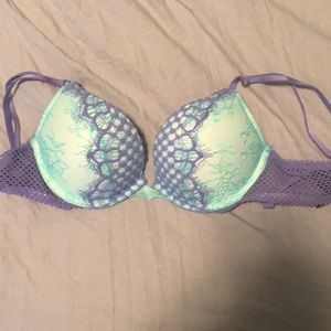 SOLD! VS Bombshell Bra 32A